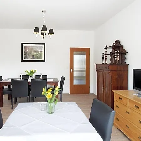 Altes Forsthaus Bed and Breakfast 3*