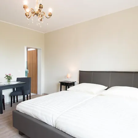 Bed & Breakfast Altes Forsthaus Manderscheid